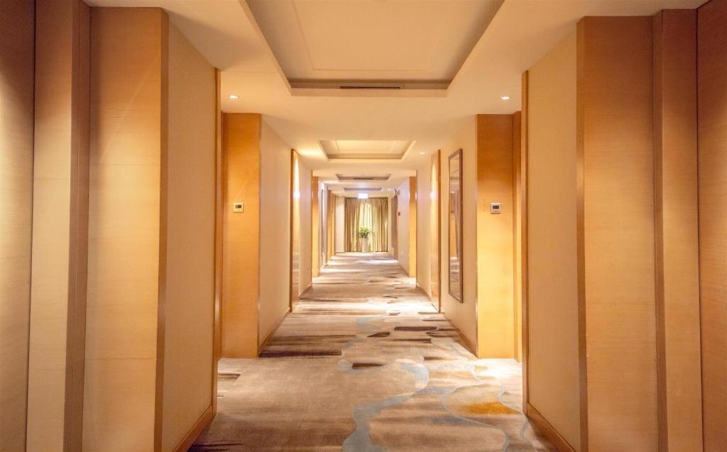 Yueyang Grand Skylight Hotel מראה חיצוני תמונה