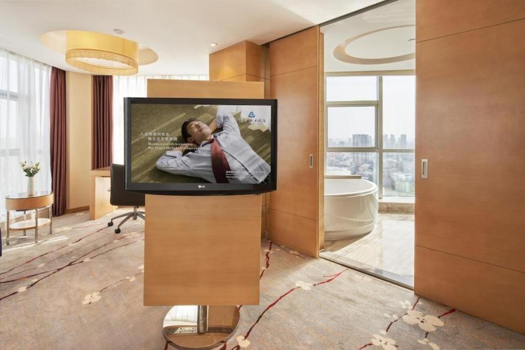 Yueyang Grand Skylight Hotel מראה חיצוני תמונה