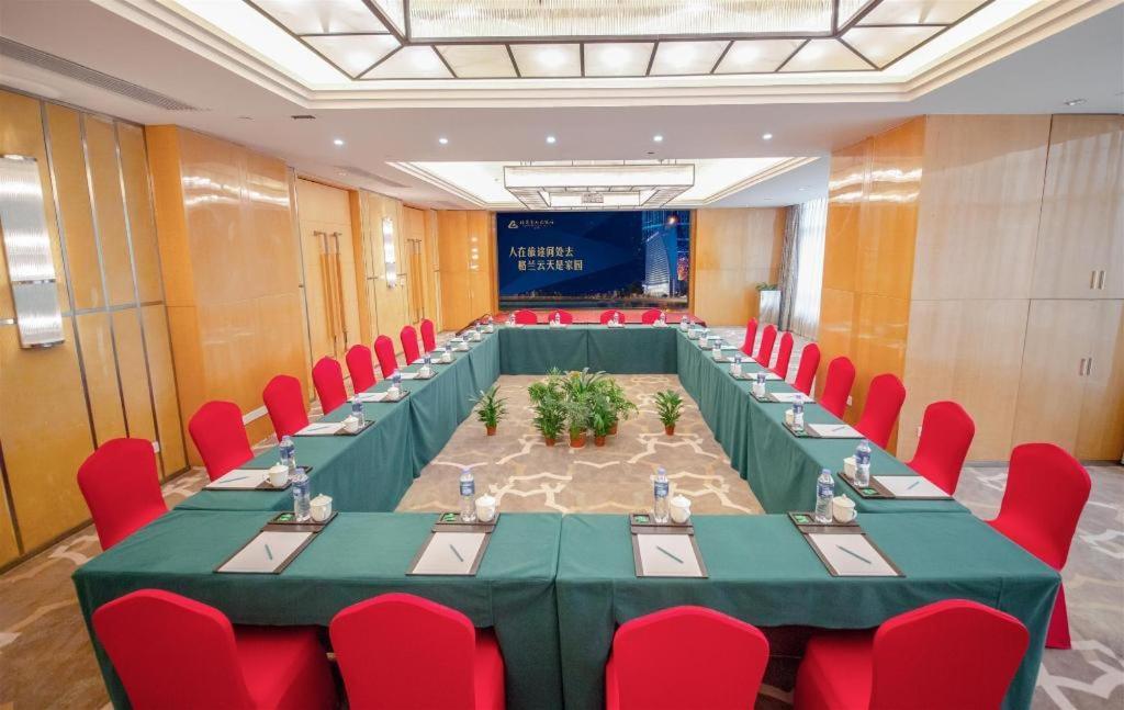 Yueyang Grand Skylight Hotel מראה חיצוני תמונה